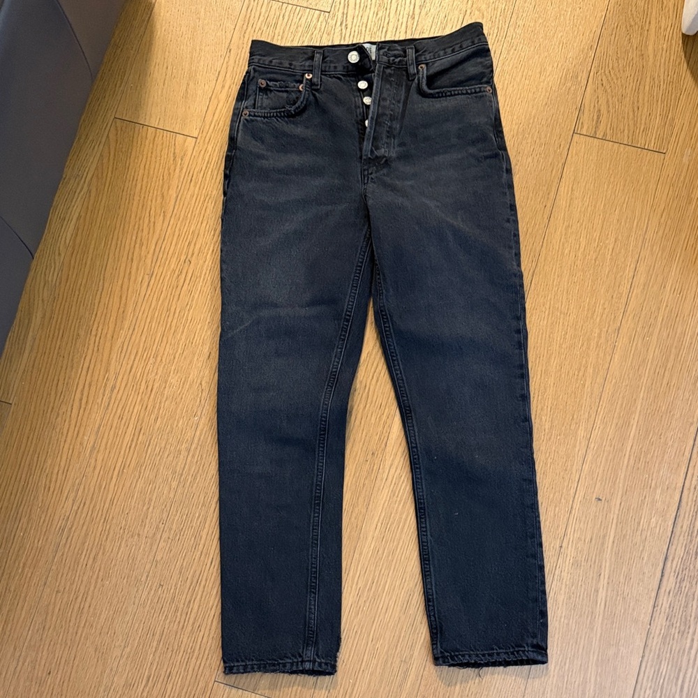 Women’s Agolde Riley Black Jeans. Size 23